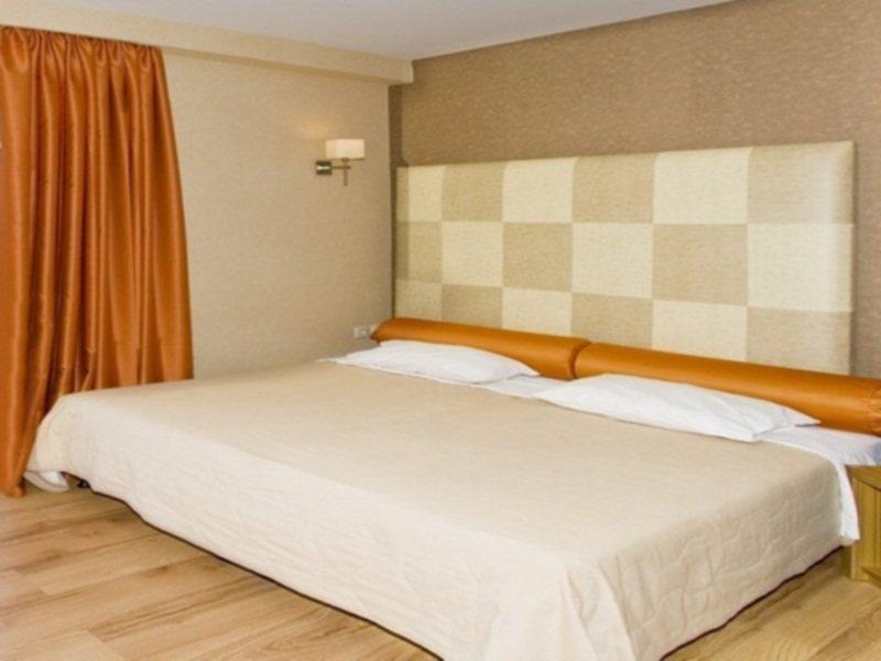 The (adults Only) Hotell 3*